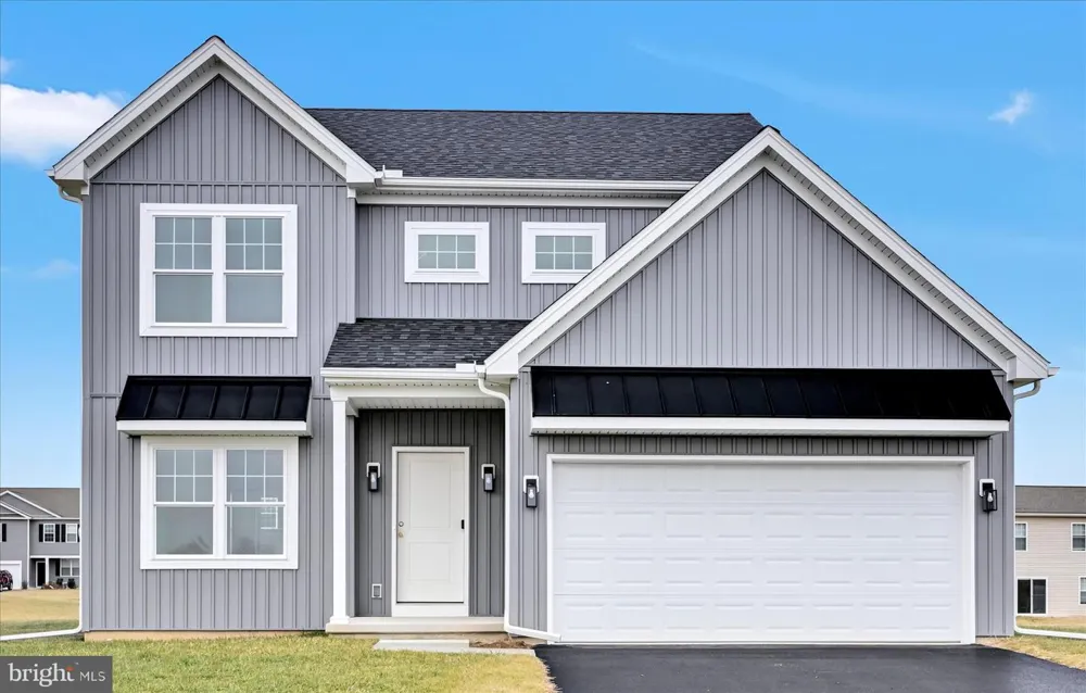 256 PILGRIM DRIVE Lancaster, PA 17603