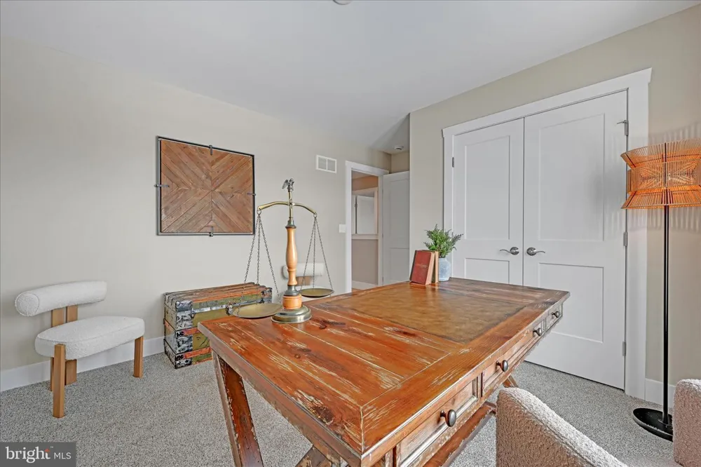 256 PILGRIM DRIVE Lancaster, PA 17603