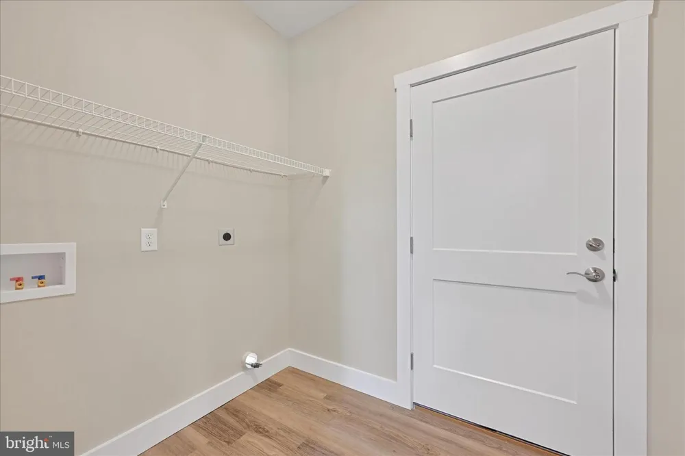 256 PILGRIM DRIVE Lancaster, PA 17603