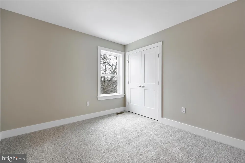 256 PILGRIM DRIVE Lancaster, PA 17603