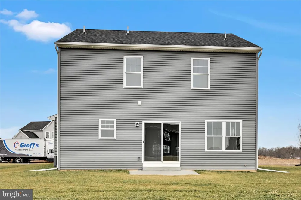 256 PILGRIM DRIVE Lancaster, PA 17603
