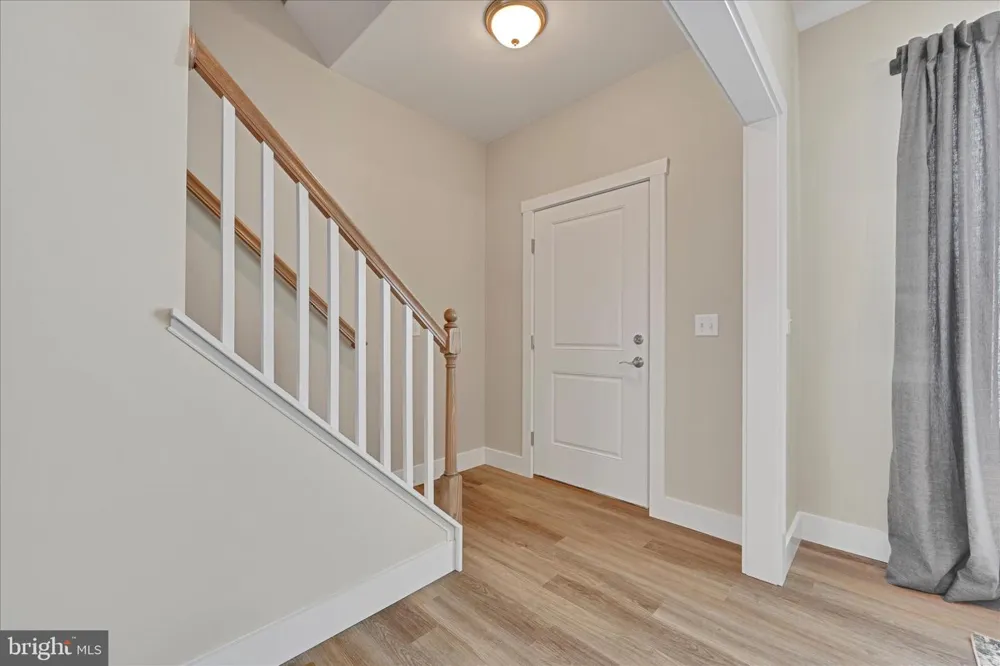 256 PILGRIM DRIVE Lancaster, PA 17603