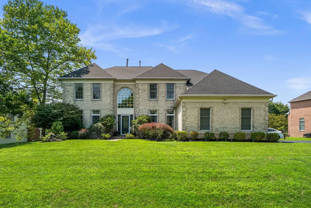 3807 PARK LAKE DRIVE Rockville, MD 20853