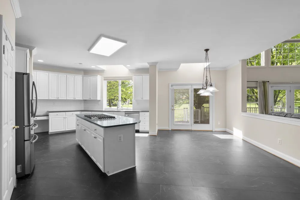 3807 PARK LAKE DRIVE Rockville, MD 20853