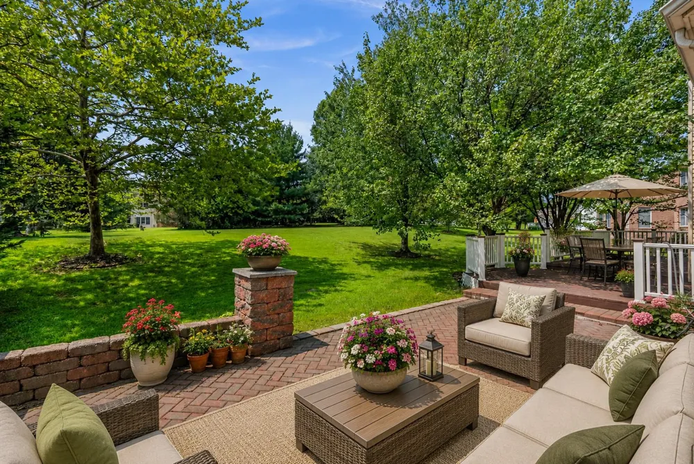 3807 PARK LAKE DRIVE Rockville, MD 20853