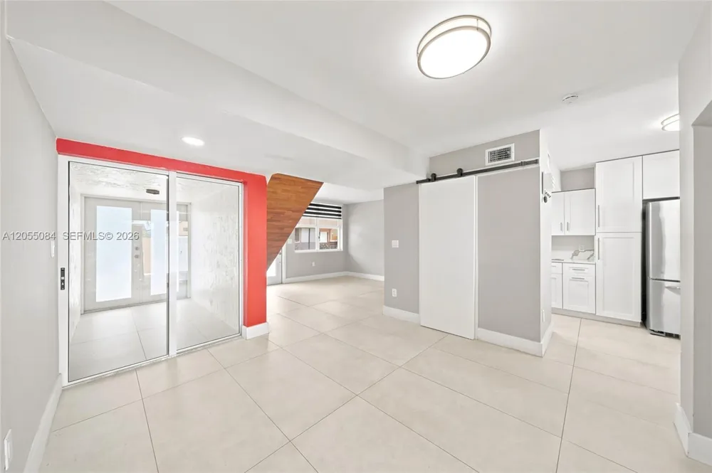 5255 W 26th Ct #803 Hialeah, FL 33016