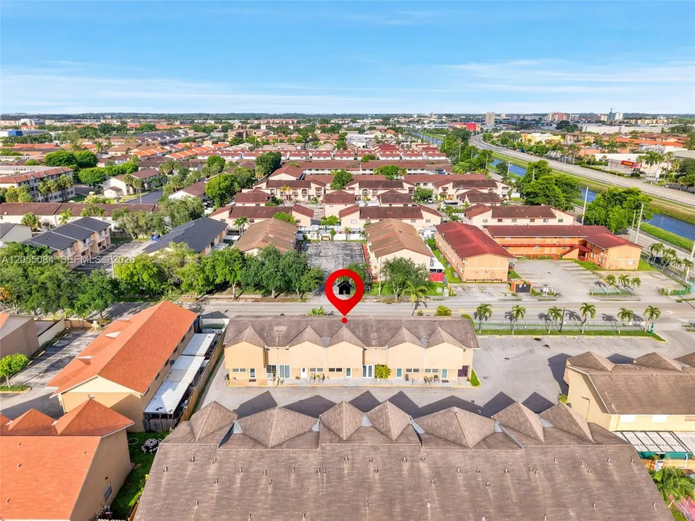 5255 W 26th Ct #803 Hialeah, FL 33016