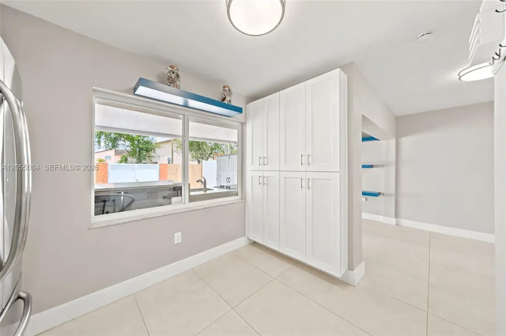 5255 W 26th Ct #803 Hialeah, FL 33016