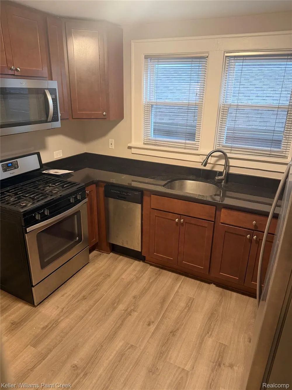 909 Knowles Street Royal Oak City, MI 48067