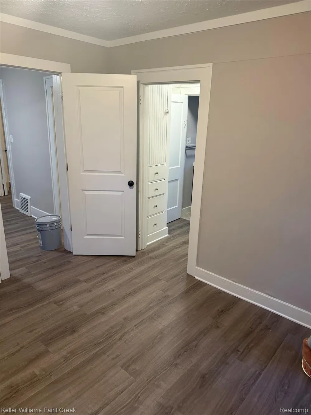 909 Knowles Street Royal Oak City, MI 48067