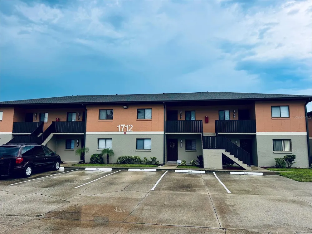 1712 UNIVERSITY LN #307 Cocoa, FL 32922