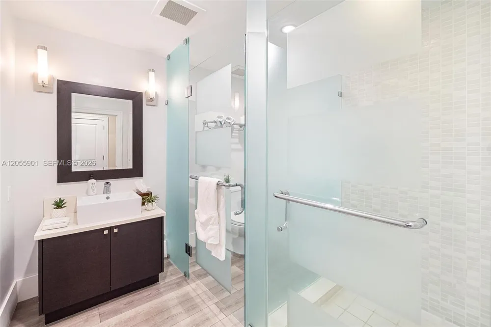 5300 NW 87th Ave #612 Doral, FL 33178