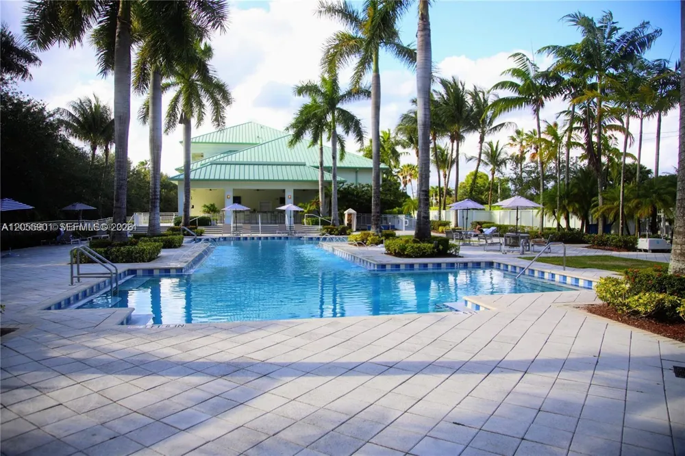 5300 NW 87th Ave #612 Doral, FL 33178