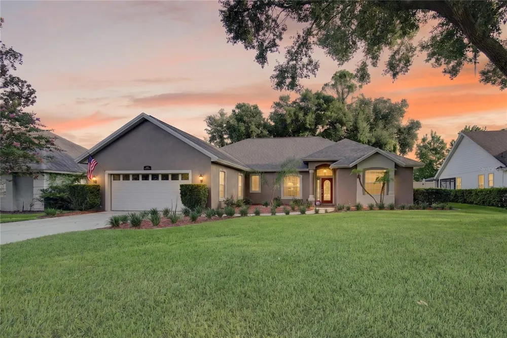 19337 SPRING OAK DRIVE Eustis, FL 32736