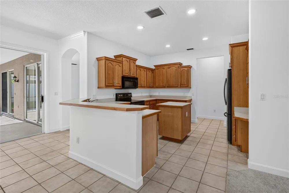 19337 SPRING OAK DRIVE Eustis, FL 32736