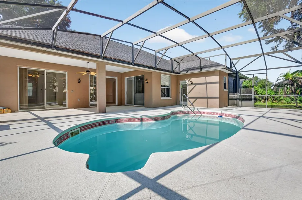 19337 SPRING OAK DRIVE Eustis, FL 32736
