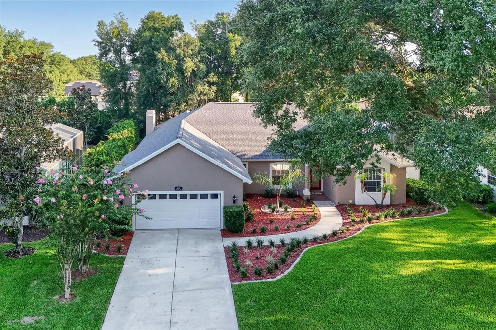 19337 SPRING OAK DRIVE Eustis, FL 32736