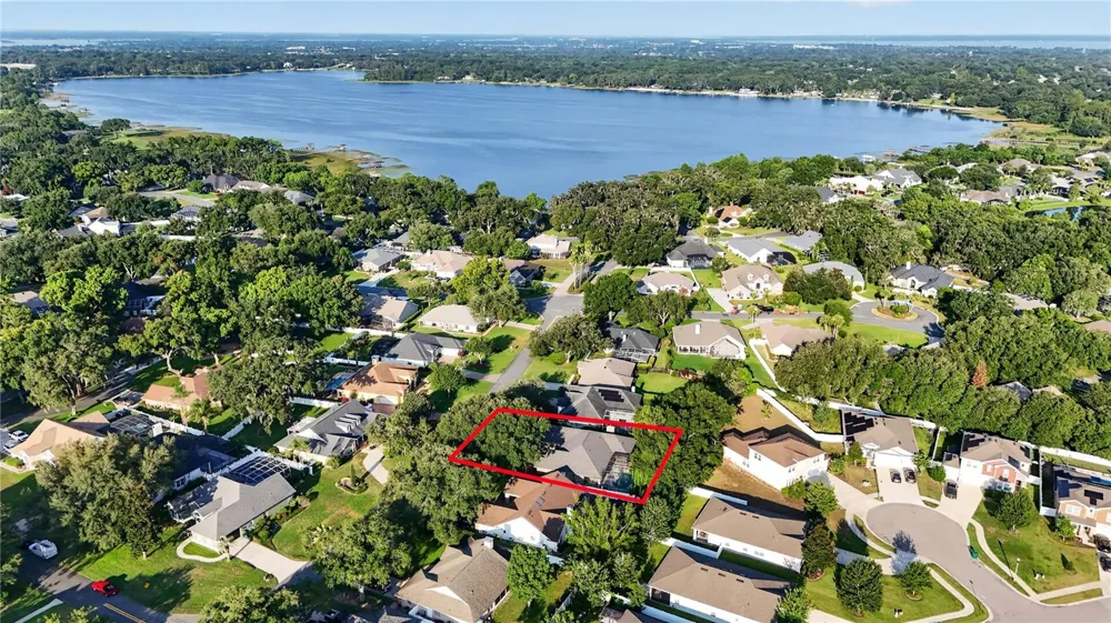 19337 SPRING OAK DRIVE Eustis, FL 32736