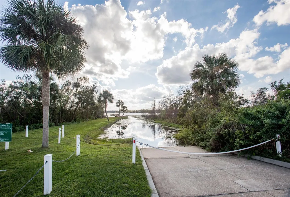 19337 SPRING OAK DRIVE Eustis, FL 32736