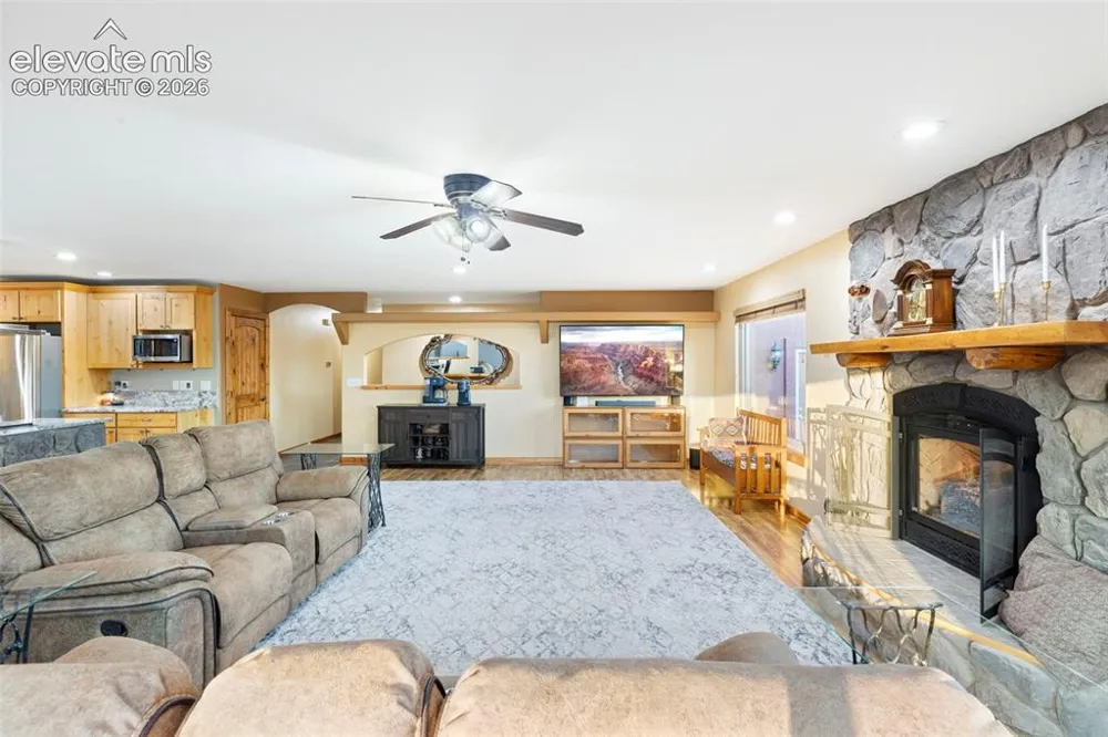 507 Van Egmond Drive Penrose, CO 81240