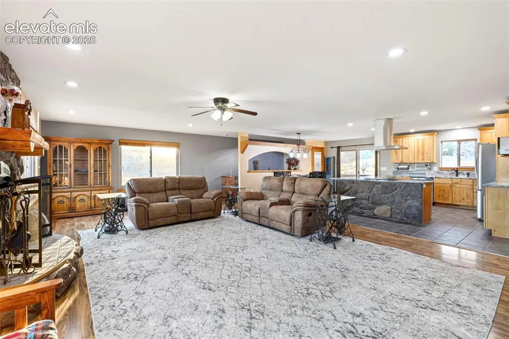 507 Van Egmond Drive Penrose, CO 81240