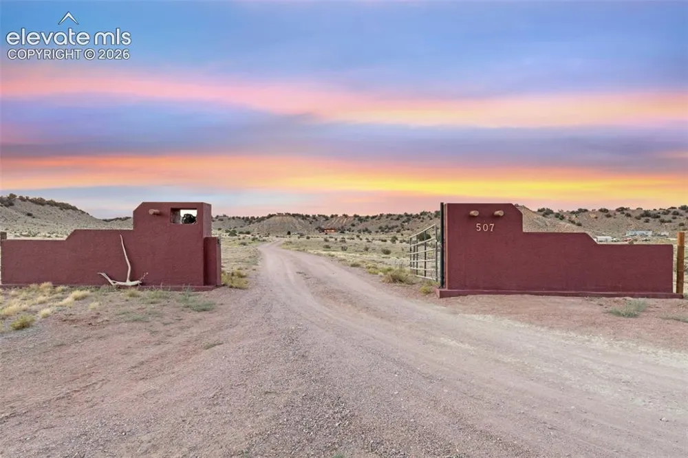 507 Van Egmond Drive Penrose, CO 81240