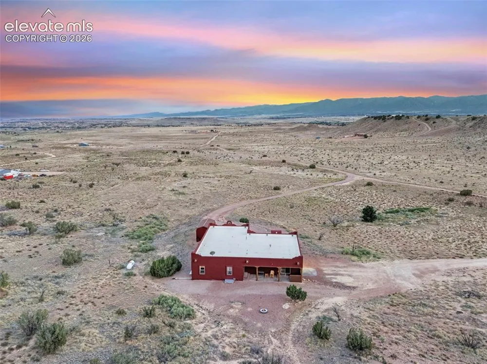 507 Van Egmond Drive Penrose, CO 81240
