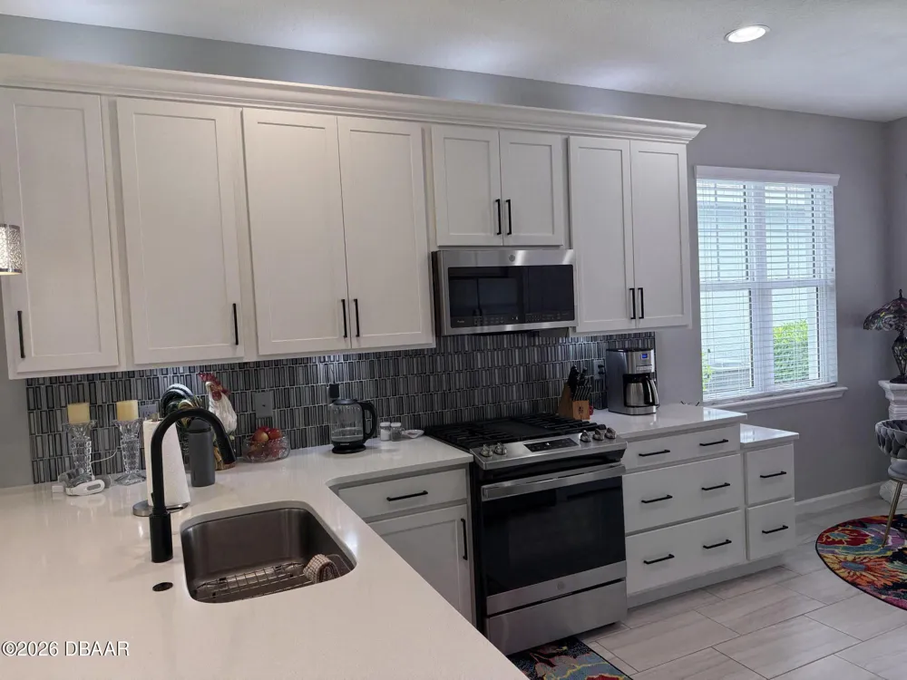 173 Old Moss Circle Deland, FL 32724