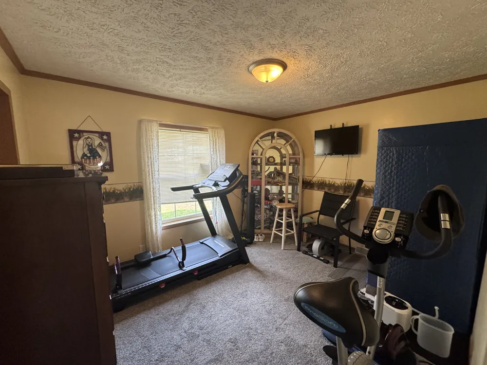 203 Borman Flushing, MI 48433