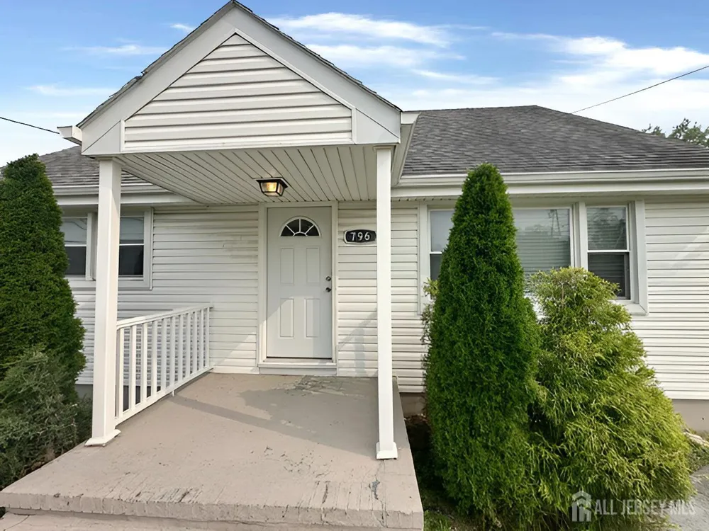 796 Hamilton Street Somerset County, NJ 08873