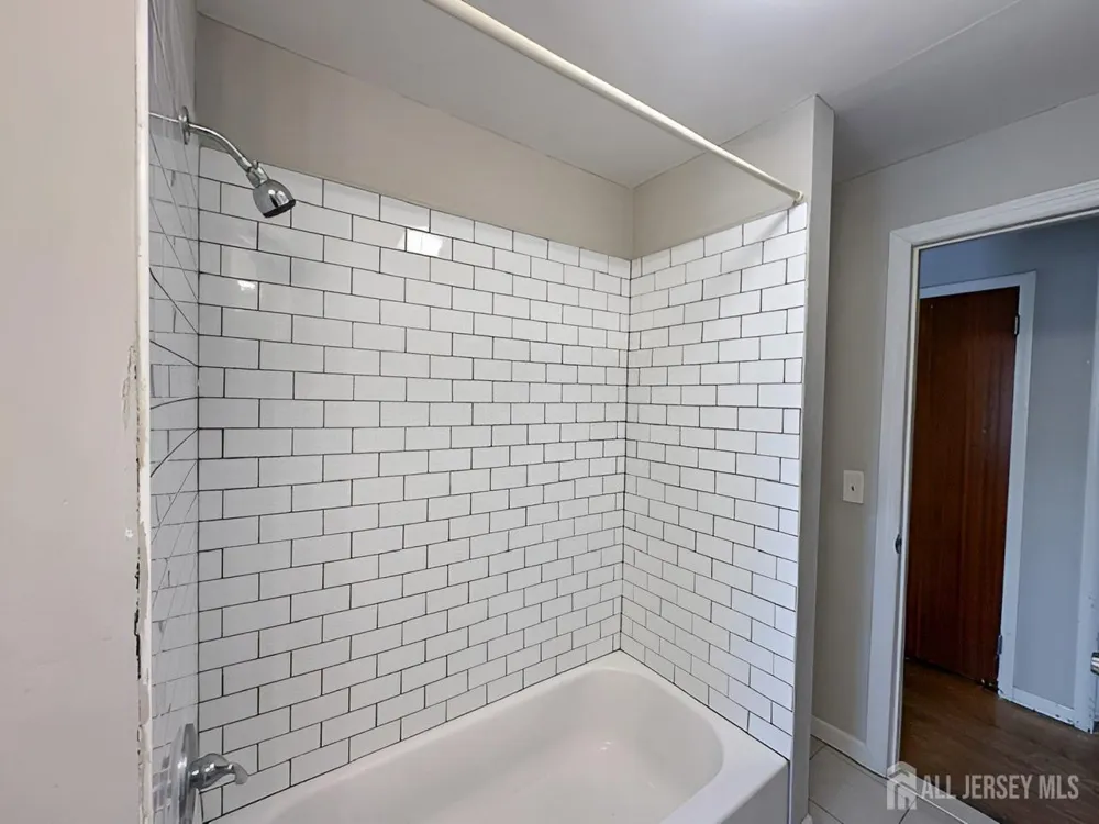 796 Hamilton Street Somerset County, NJ 08873