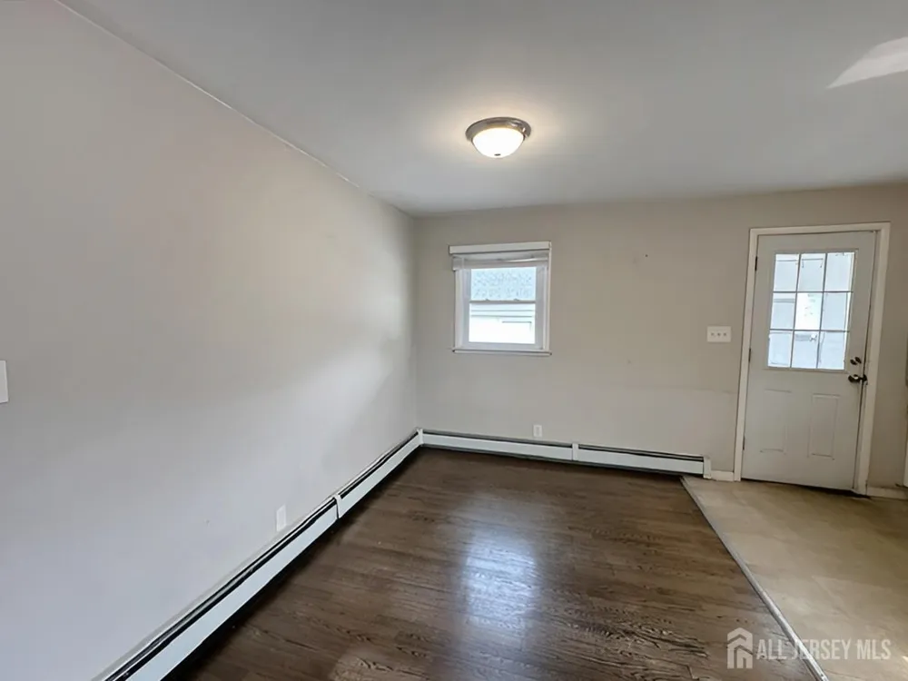 796 Hamilton Street Somerset County, NJ 08873