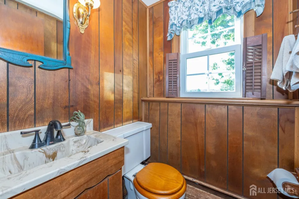 64 Sanford Drive Randolph, NJ 07869