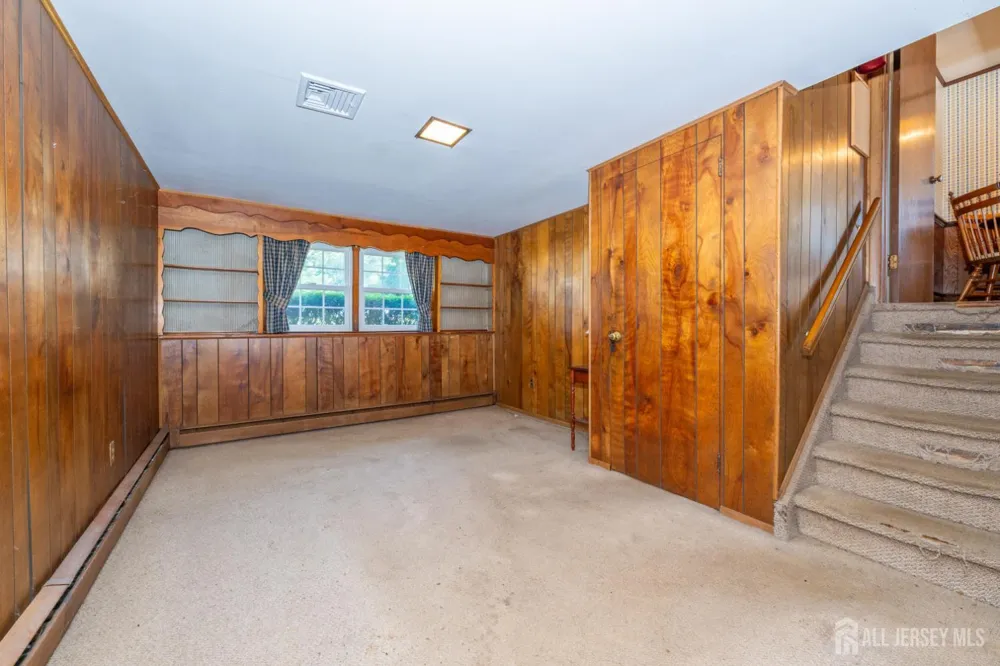 64 Sanford Drive Randolph, NJ 07869