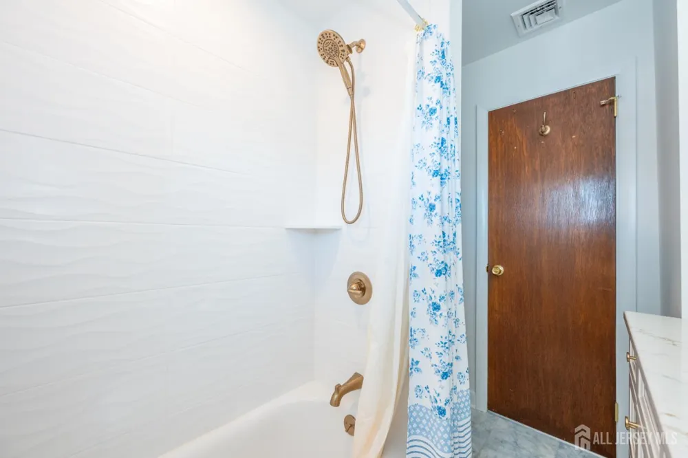 64 Sanford Drive Randolph, NJ 07869