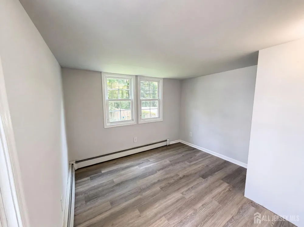 936 Grove Avenue Old Bridge, NJ 08879