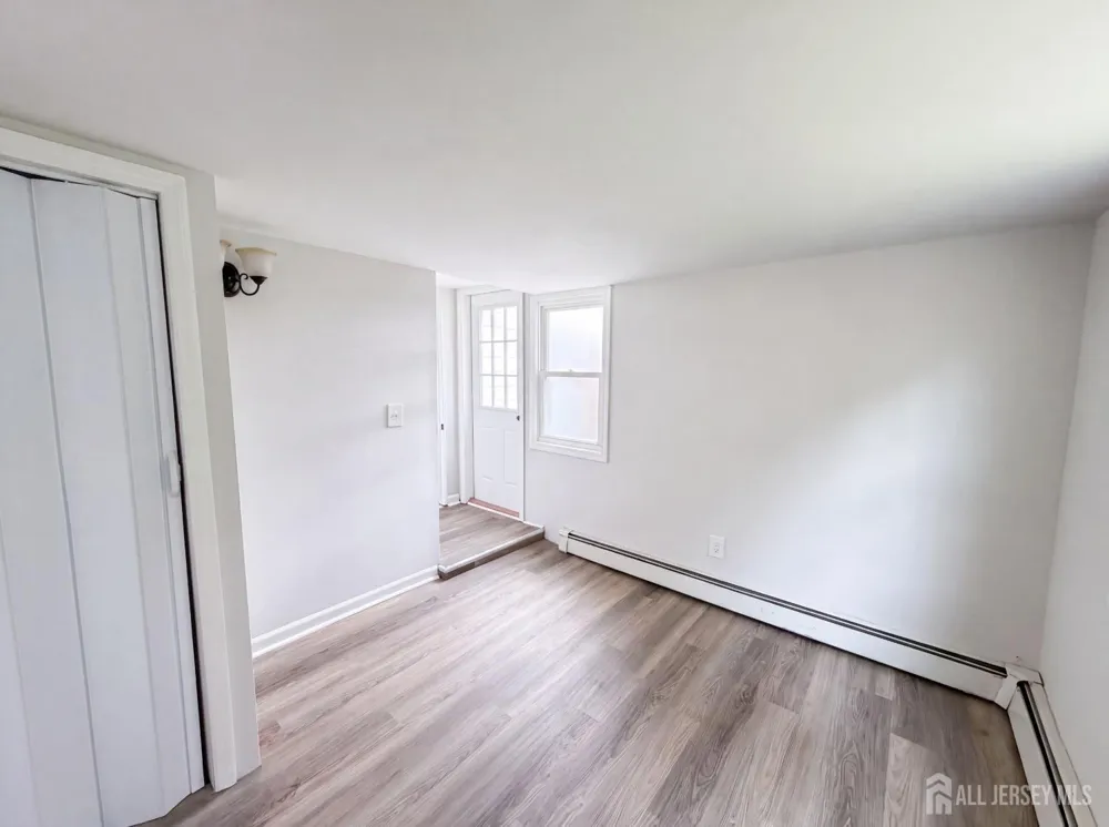 936 Grove Avenue Old Bridge, NJ 08879