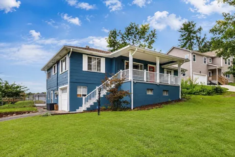 3503 Lockwood Circle