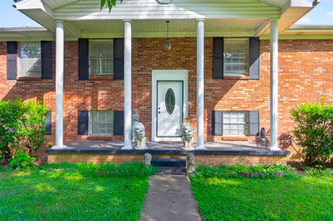 17 Loach Drive