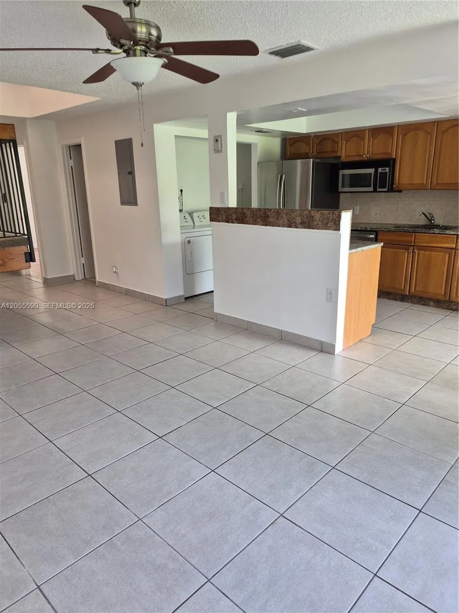 9943 W Atlantic Blvd #9943 Coral Springs, FL 33071