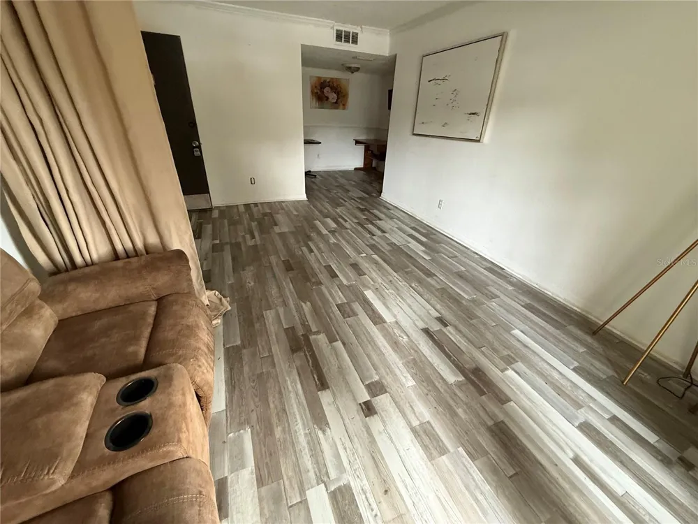 305 WYMORE ROAD #100 Altamonte Springs, FL 32714