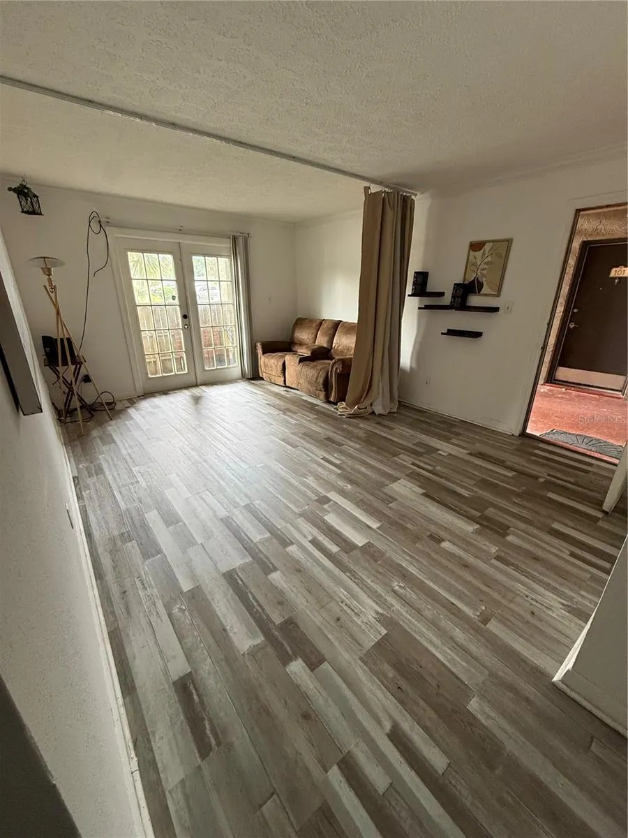 305 WYMORE ROAD #100 Altamonte Springs, FL 32714