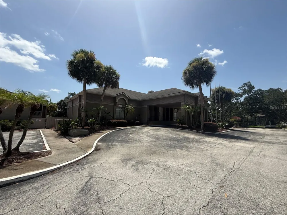305 WYMORE ROAD #100 Altamonte Springs, FL 32714