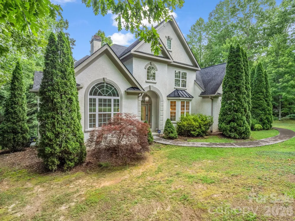 45 Brown Bear Ridge Trail Zirconia, NC 28790
