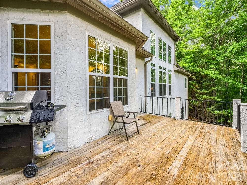 45 Brown Bear Ridge Trail Zirconia, NC 28790