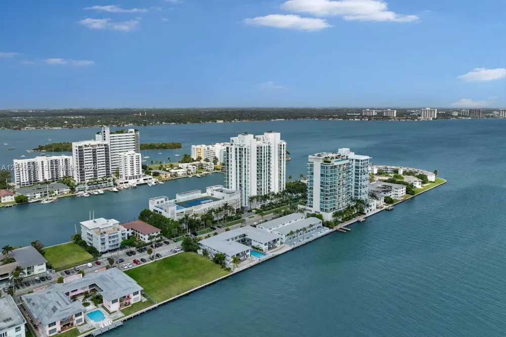 7930 East Dr #1208 North Bay Village, FL 33141