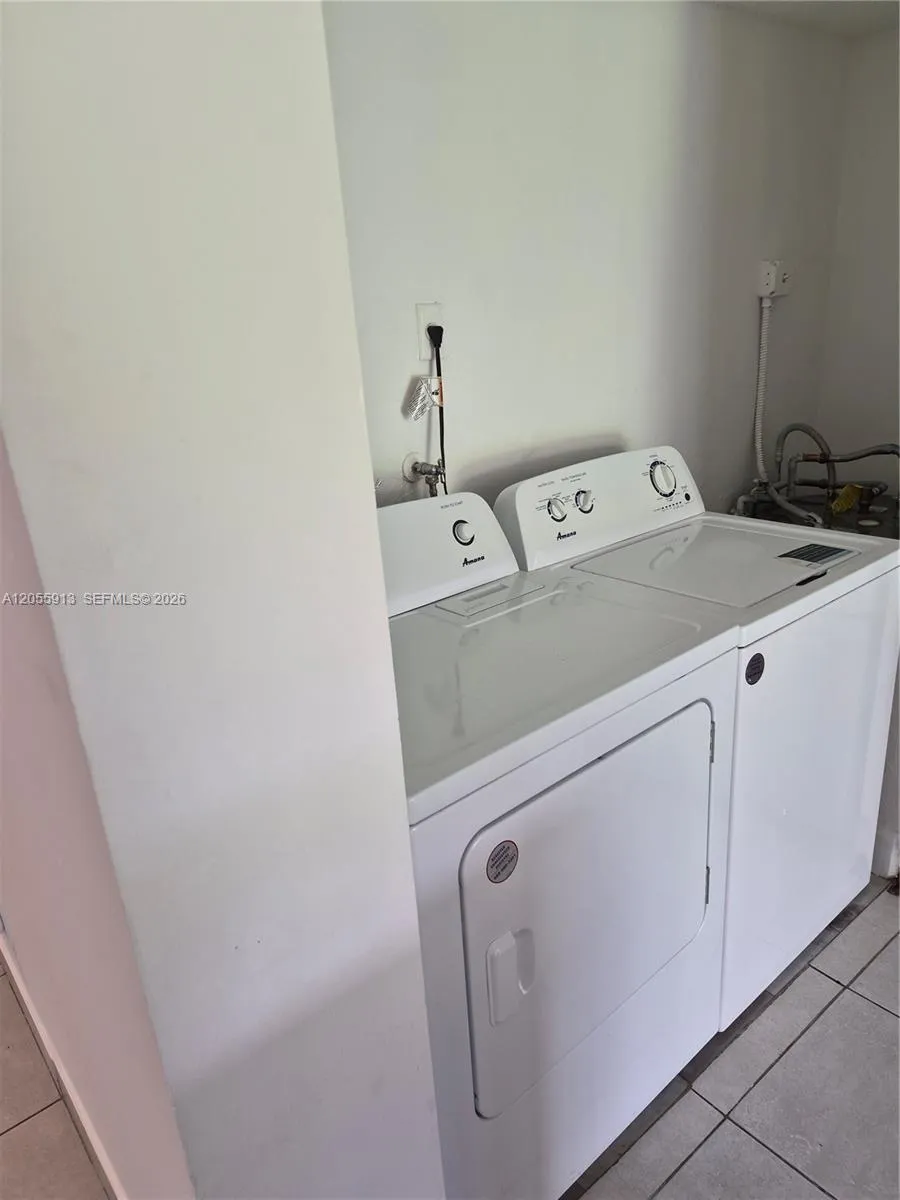9943 W Atlantic Blvd #9943 Coral Springs, FL 33071