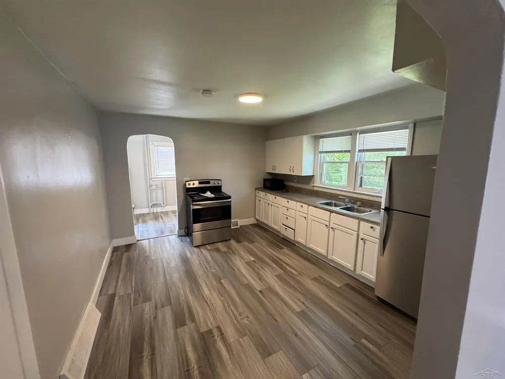 4042 Webber Street Saginaw City, MI 48602