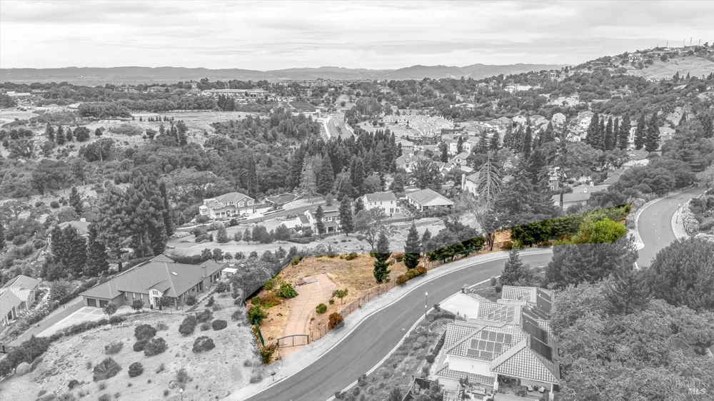 3600 Crown Hill Drive Santa Rosa, CA 95404