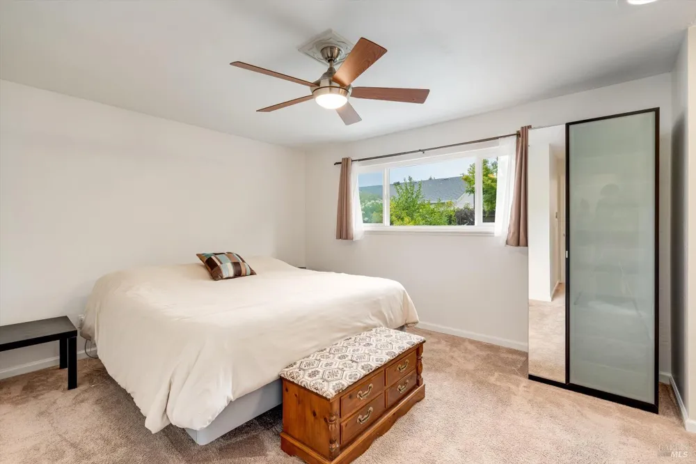 2076 Harrison Street Petaluma, CA 94954